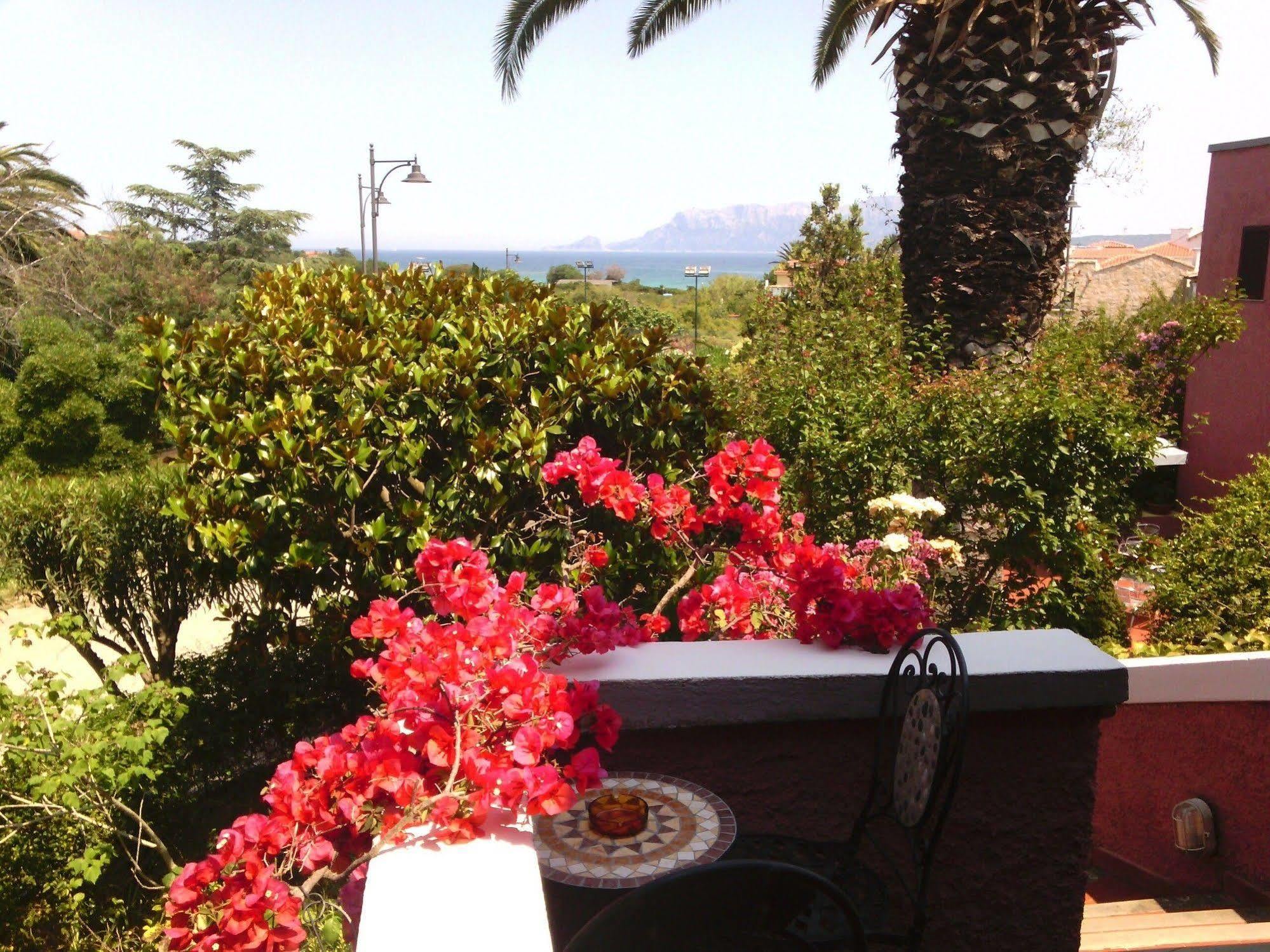 Hotel Abbaruja Olbia Exterior photo
